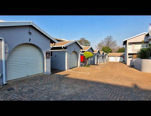 2 BEDROOM DUPLEX FOR SALE IN FAIRLAND